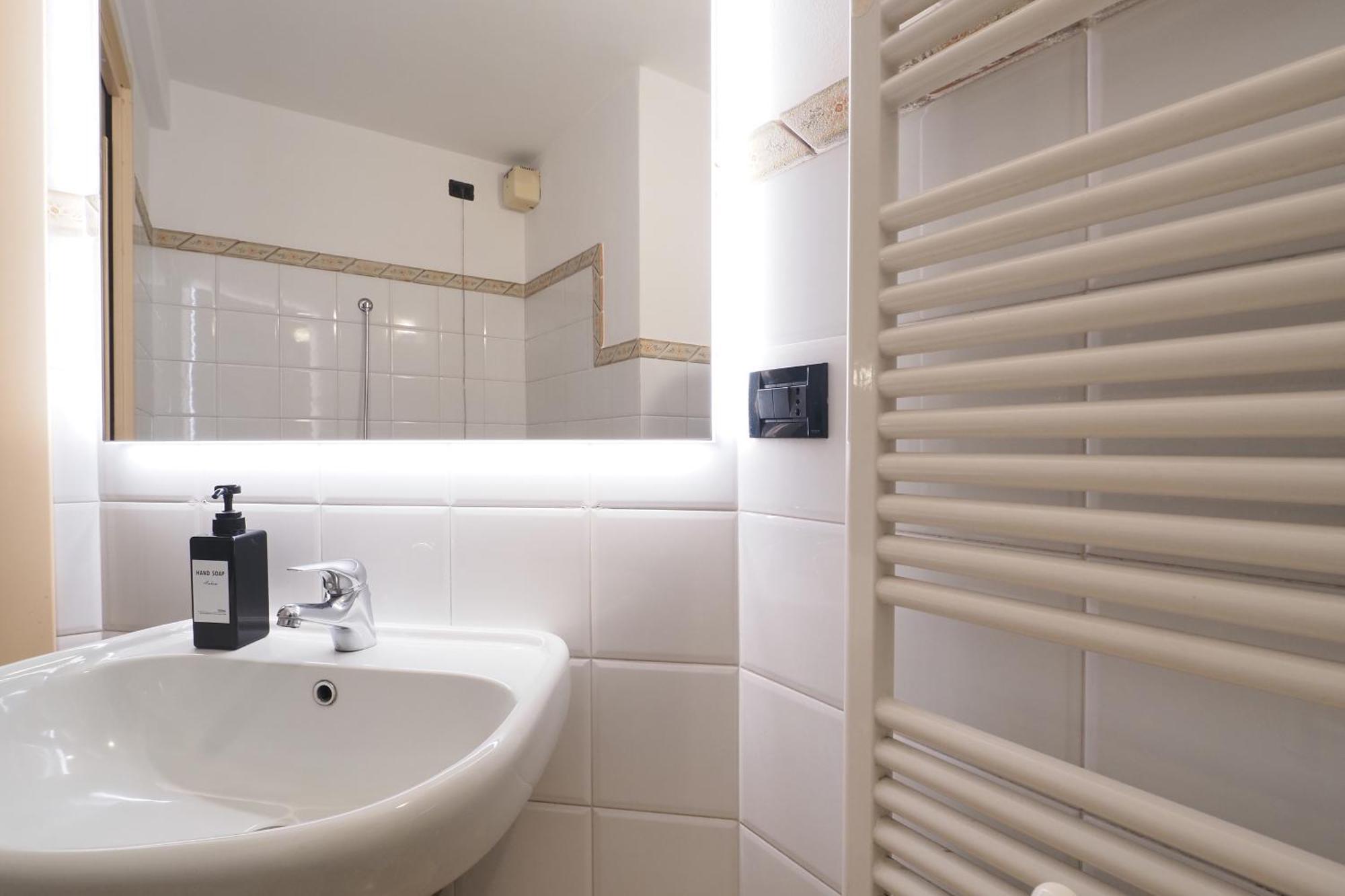 Unique Duomo Luxury Property Apartment Milano Ngoại thất bức ảnh